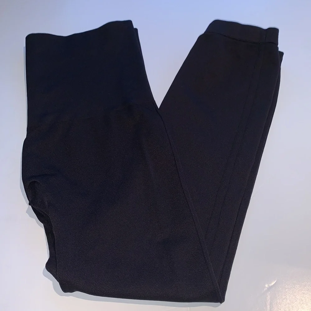 Spanx | Cropped Seamless Leggings Black Size 1X NWOT - Picture 4 of 4